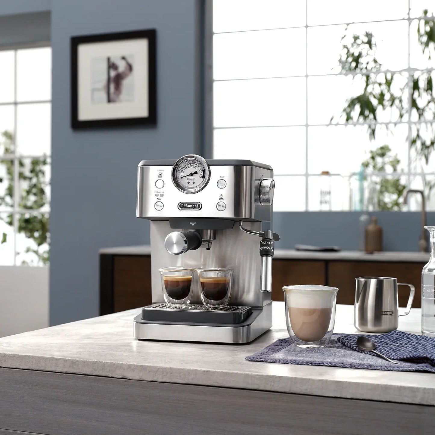 Delonghi Classic Espresso Machine, Metal #EM450M